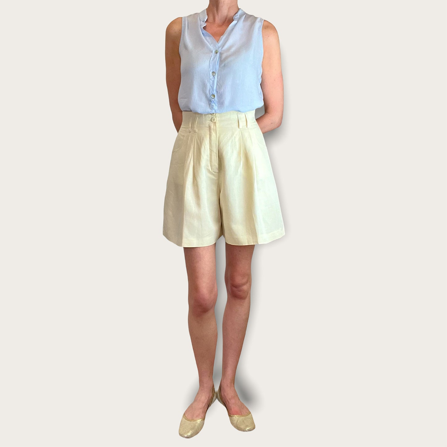 Laurel by Escada cream linen shorts