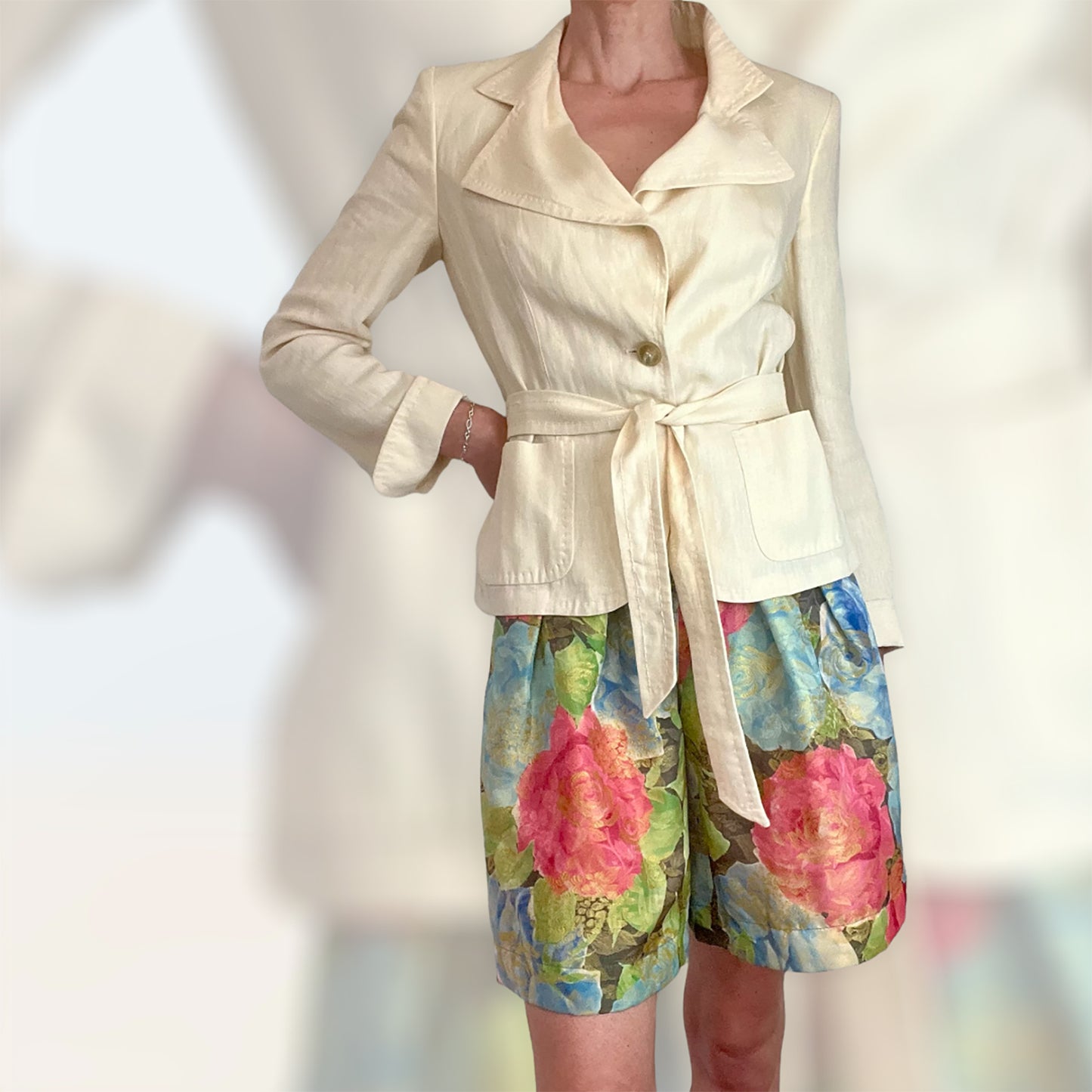 Mondi 80's floral/gold short culottes with jacket